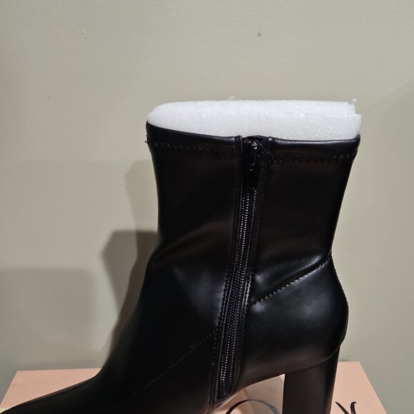 Womens boots - Picture 2 of 2